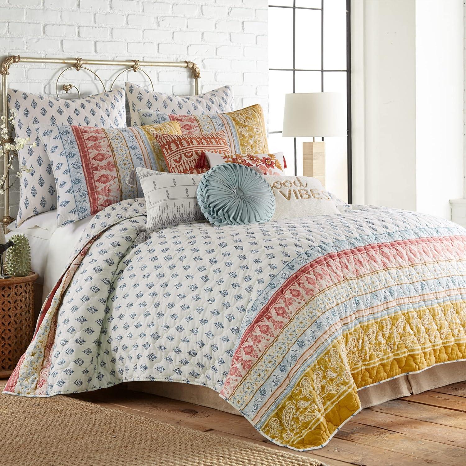 Moroccan Inspired Full/Queen Cotton Quilt Set in White