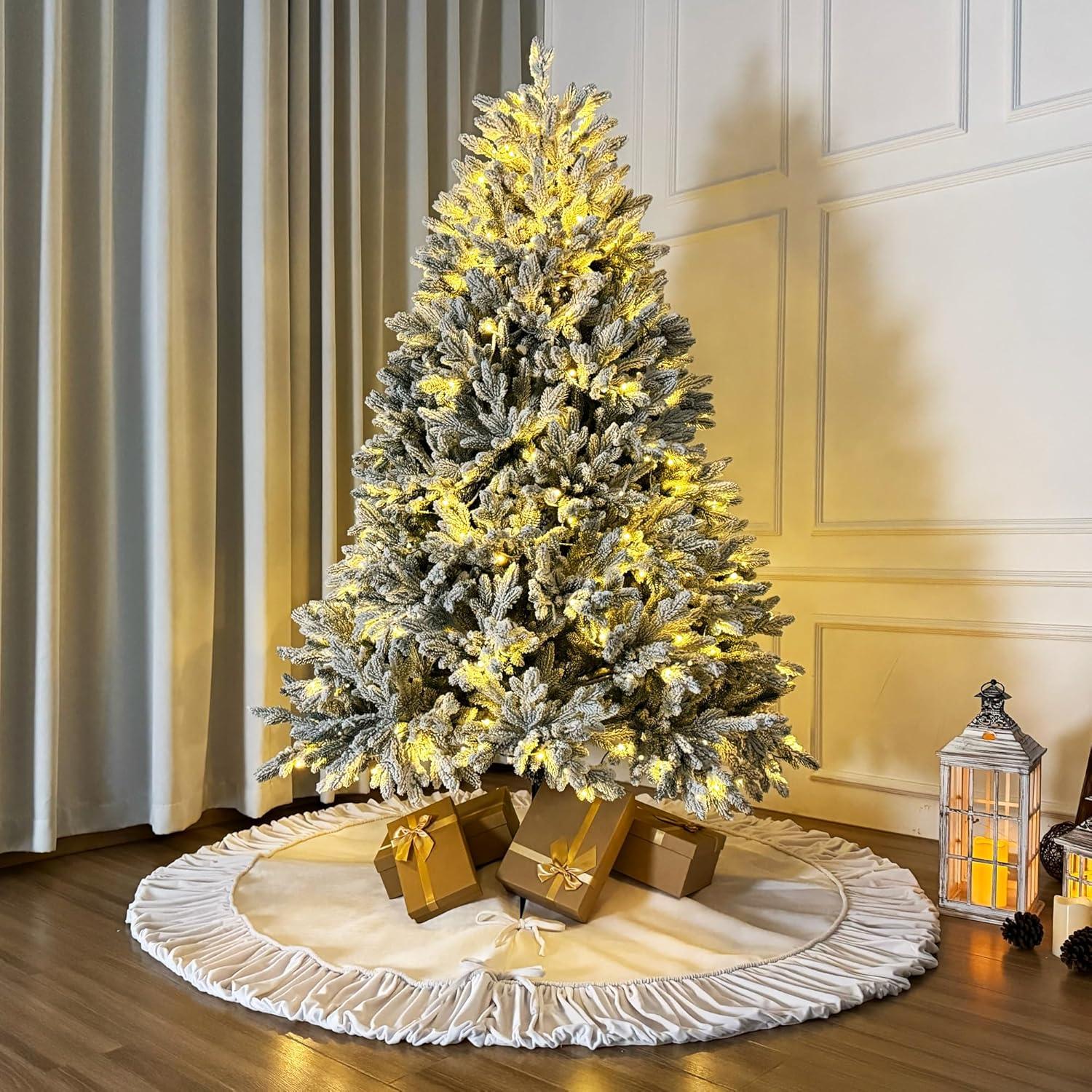 Hubbert Plush Velvet Christmas Textile Collection