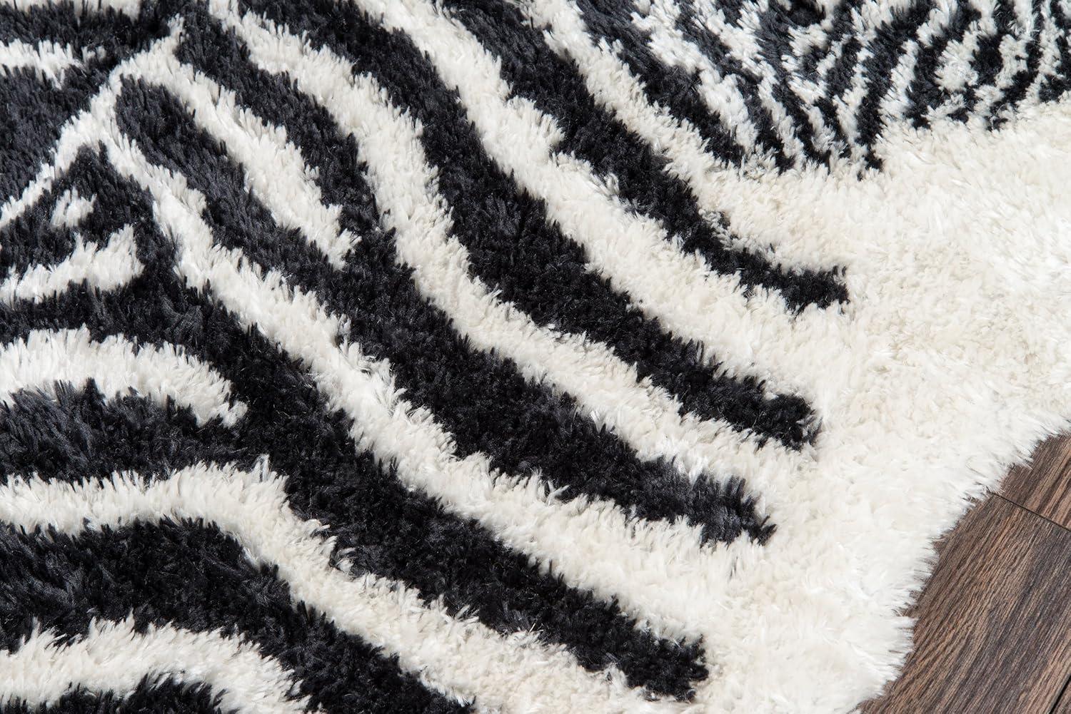 Novelty Khalhari Animal Print Handmade Tufted Black/White Area Rug