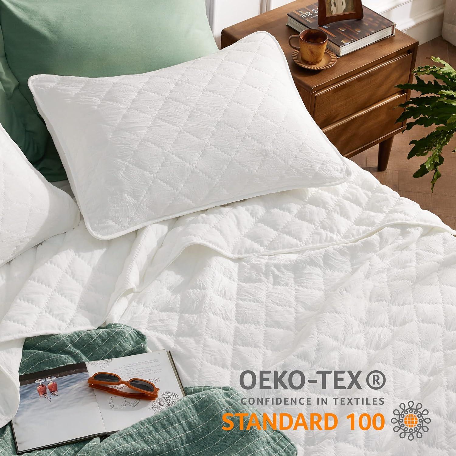 White Microfiber Queen Quilt Set with Diamond Pattern