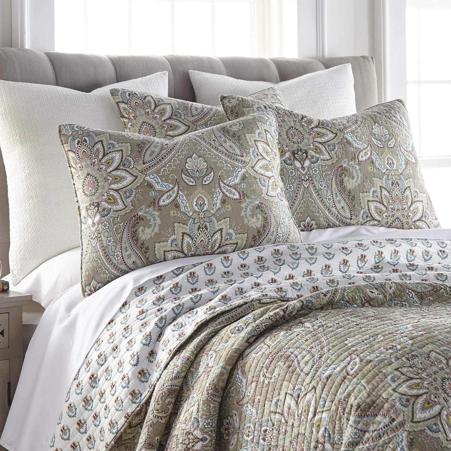 Kassandra Quilt and Pillow Sham Set - Levtex Home