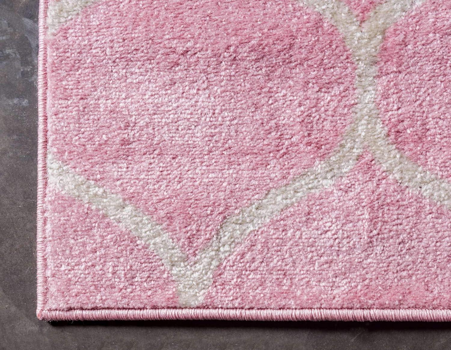 Unique Loom 8' 0 x 10' 0 Trellis Frieze Light Pink Area Rug