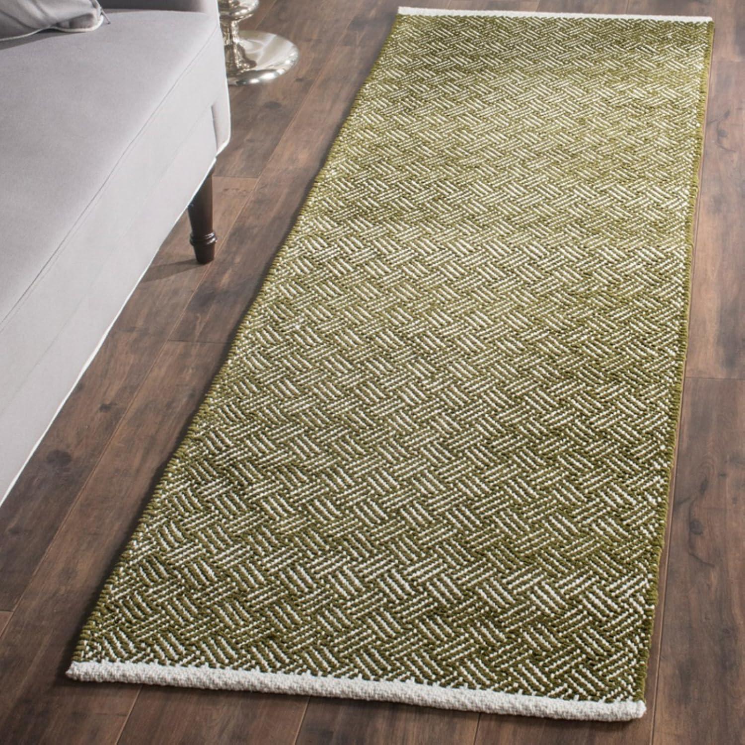 Boston BOS680 Power Loomed Area Rug  - Safavieh