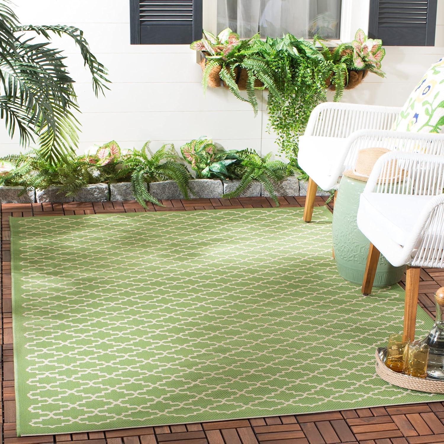 SAFAVIEH Courtyard Hilbert Trellis Indoor/Outdoor Area Rug, 2'7" x 5', Green/Beige