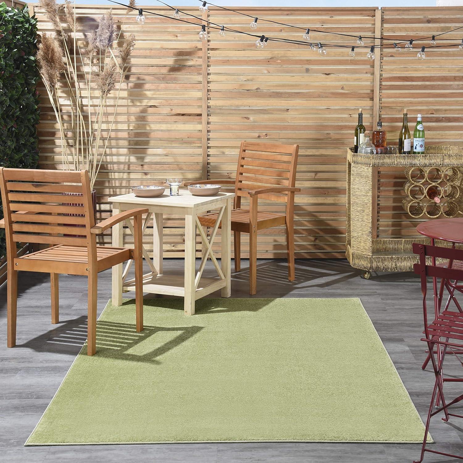 Nourison Essentials Solid Indoor/Outdoor Area Rug