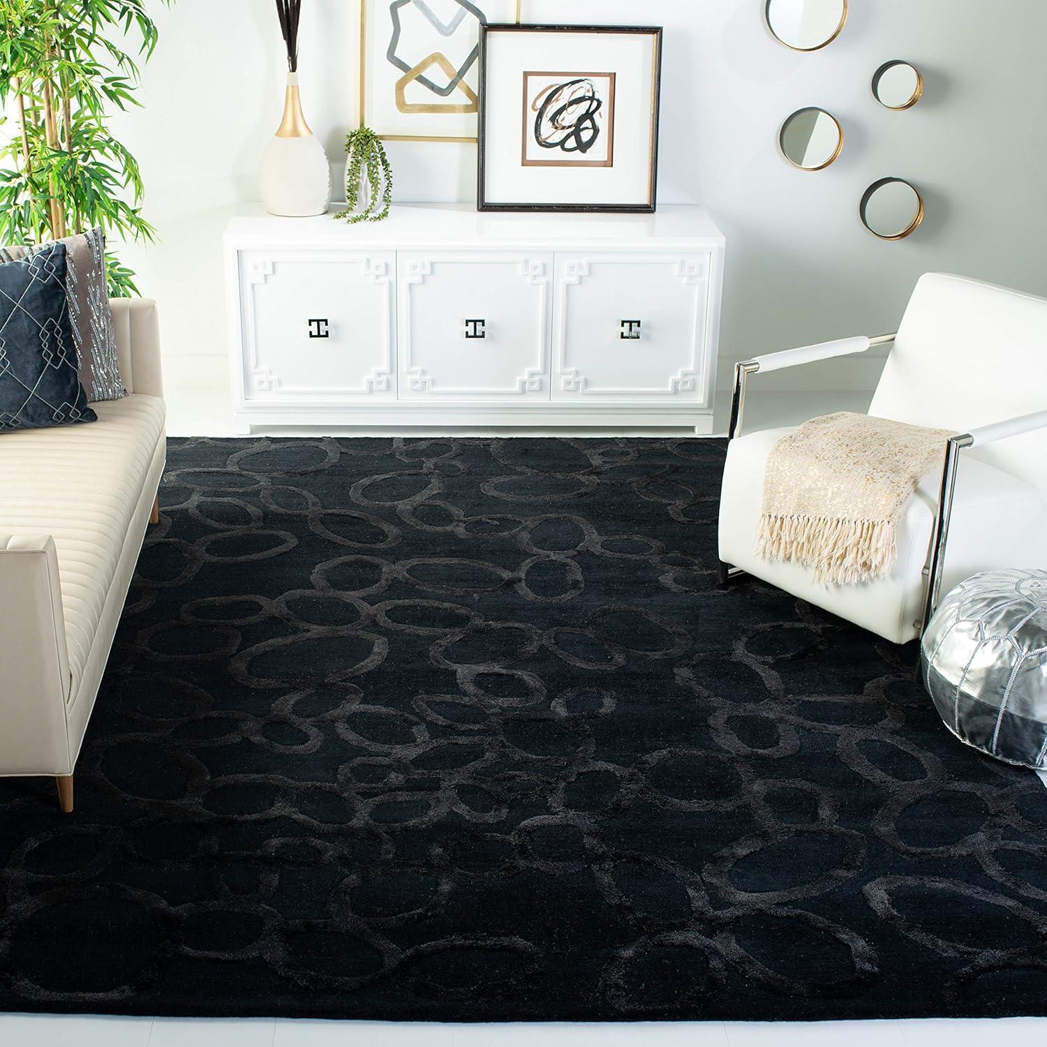 SAFAVIEH Soho Ali Geometric Wool Area Rug, Black, 7'6" x 9'6"