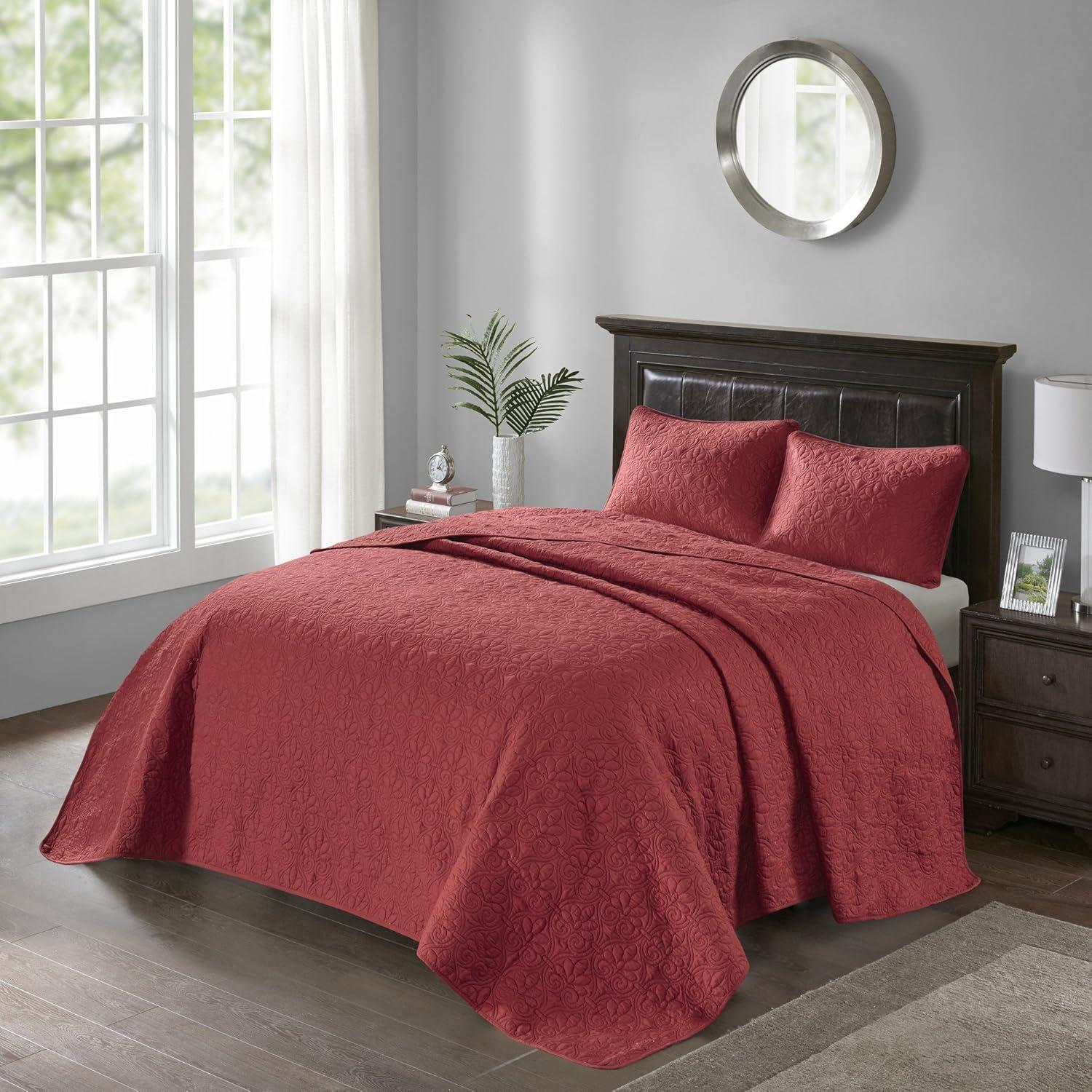 Quebec Reversible Coverlet Set