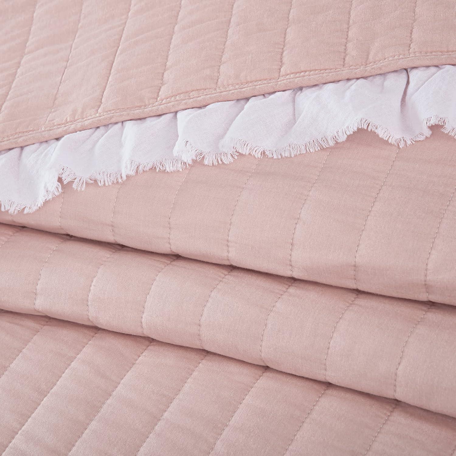 Chezmoi Collection Bonnie 2-Piece 100% Cotton Quilt Set Twin Size, Blush - Double Frayed Ruffled Edge Lightweight Pre-Washed Soft-Finished Cotton Bedspread for All Season