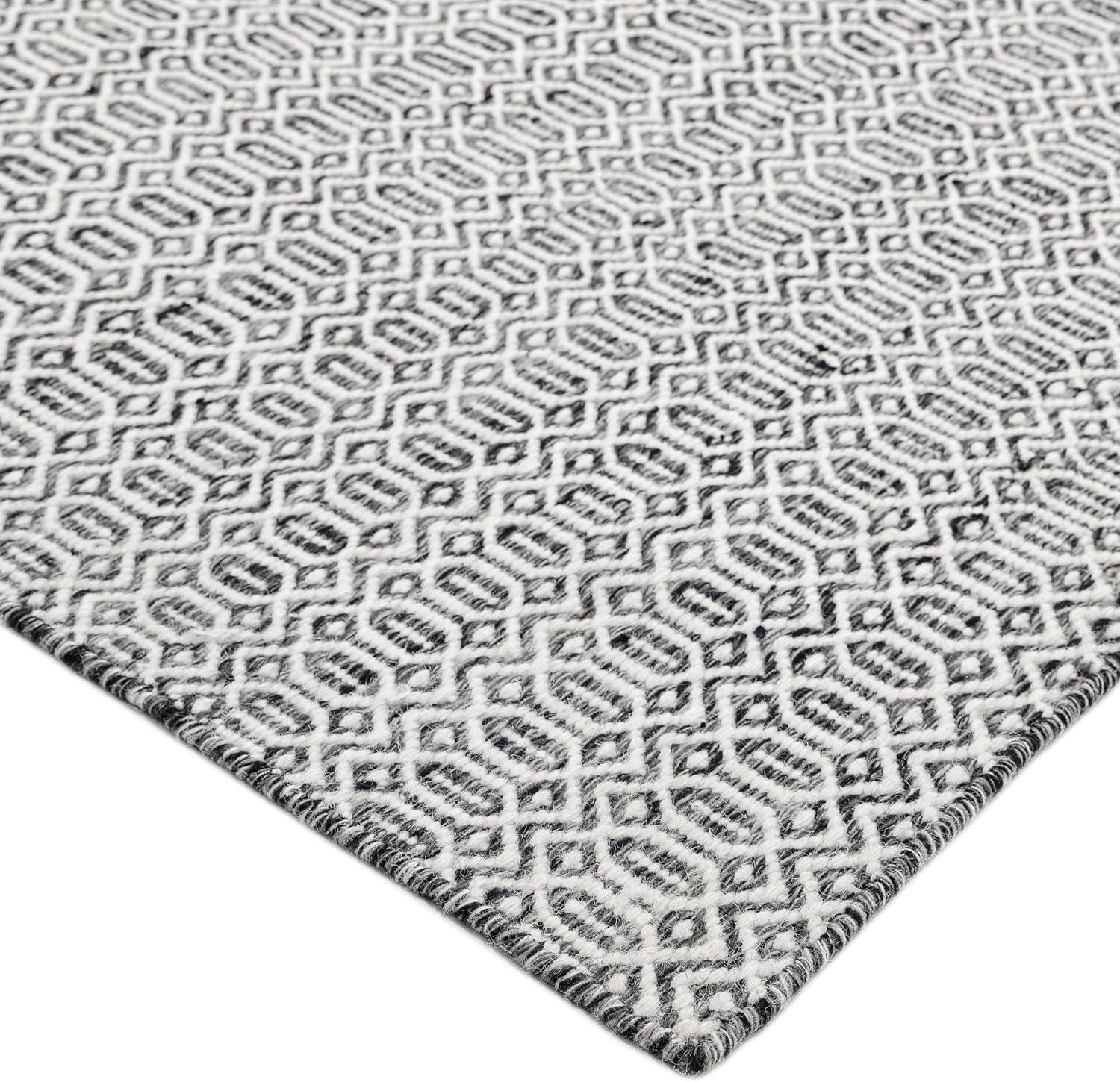 Charcoal Geometric Wool 6' x 9' Handmade Flat Woven Rug