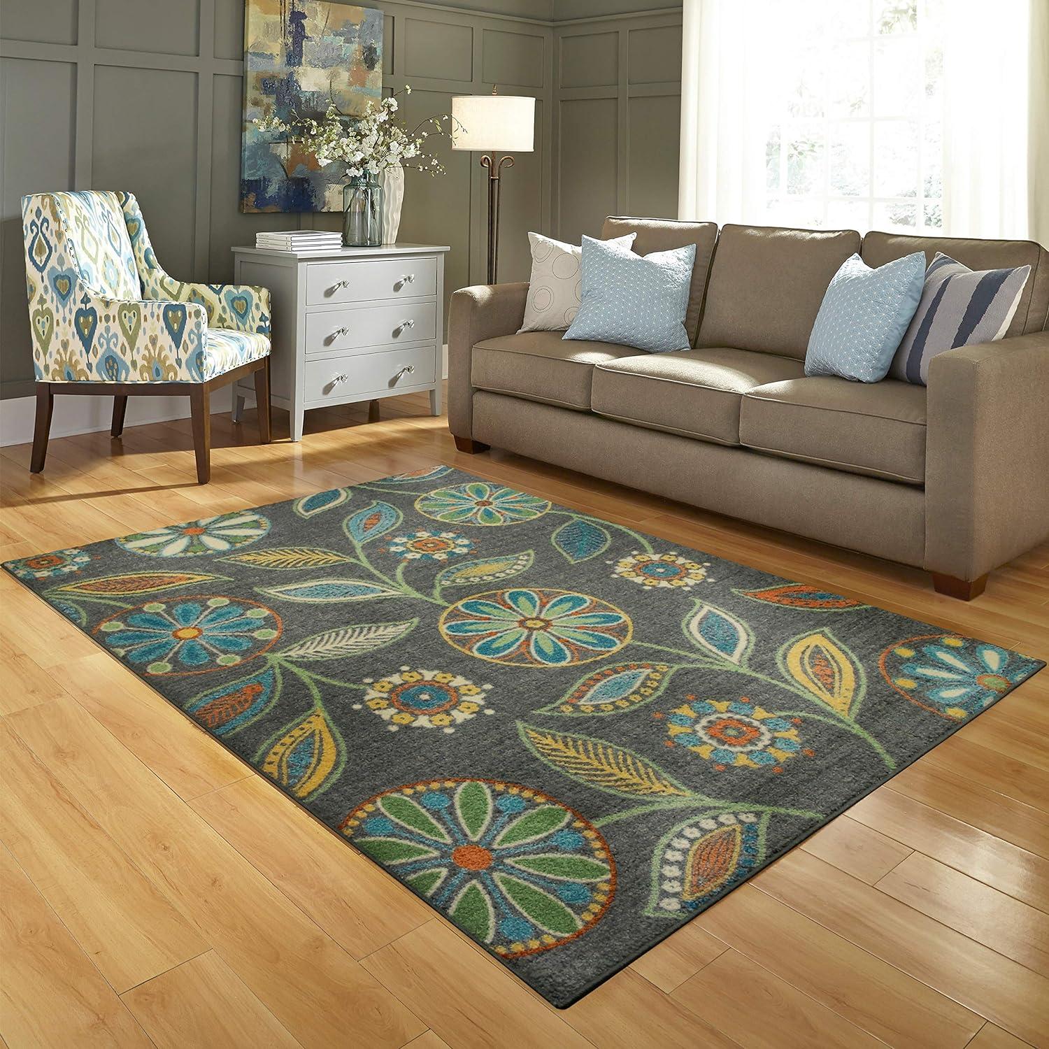 Gray Floral Tufted Synthetic Area Rug, 7' x 10'