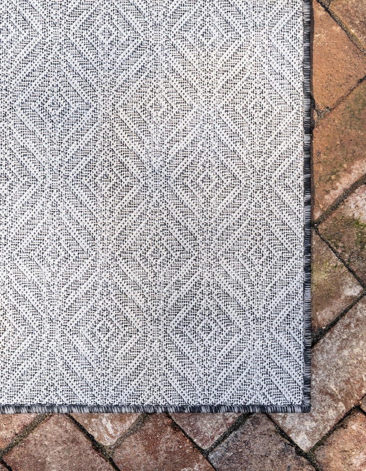 Charcoal Trellis 5' x 8' Washable Outdoor Rug