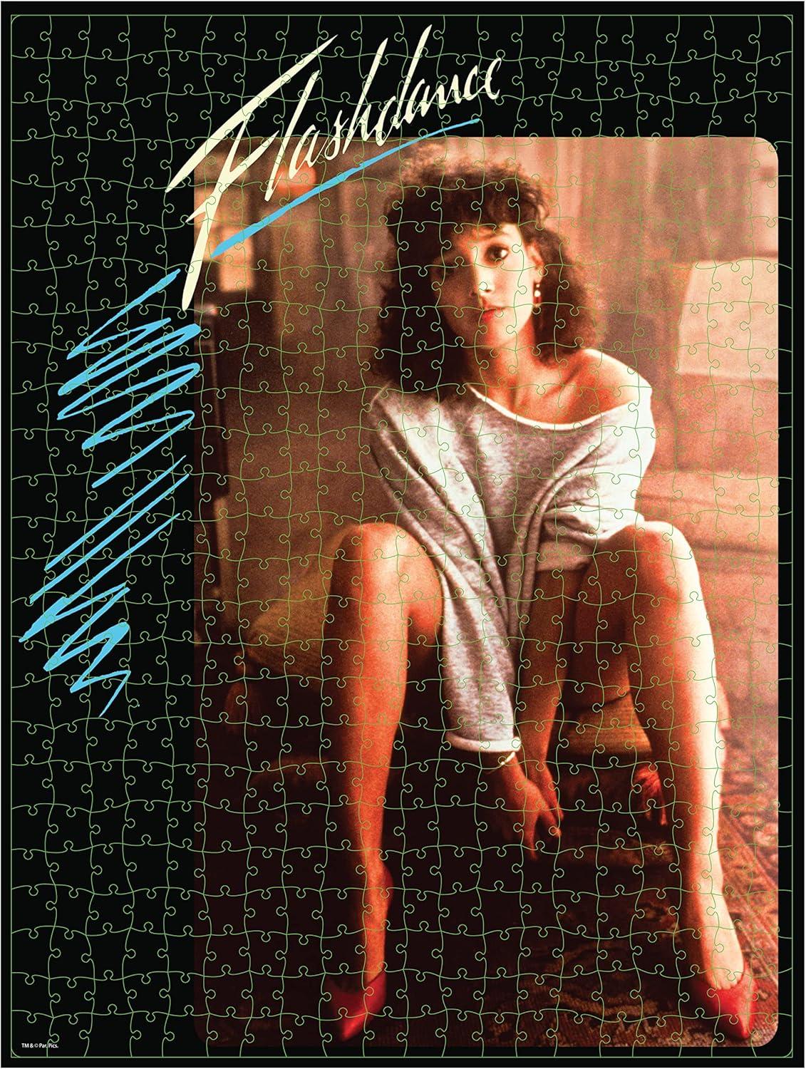 500-Piece Adult Jigsaw Puzzle in Plastic Retro Blockbuster VHS Video Case