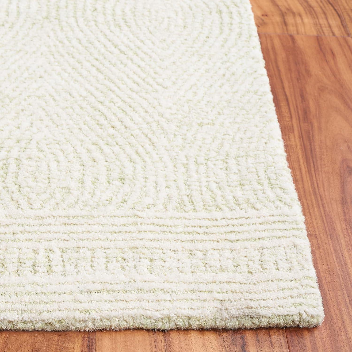 Handmade Green and Ivory Wool Abstract 5' x 8' Area Rug