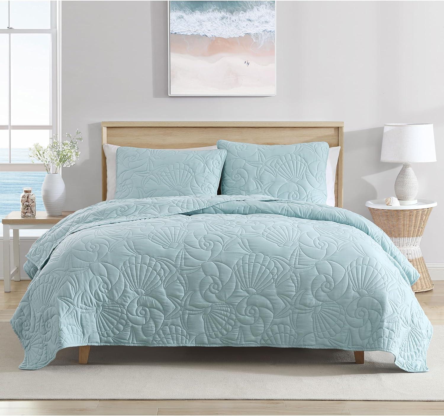 Aqua Microfiber Full Quilt Set with Seashell Design