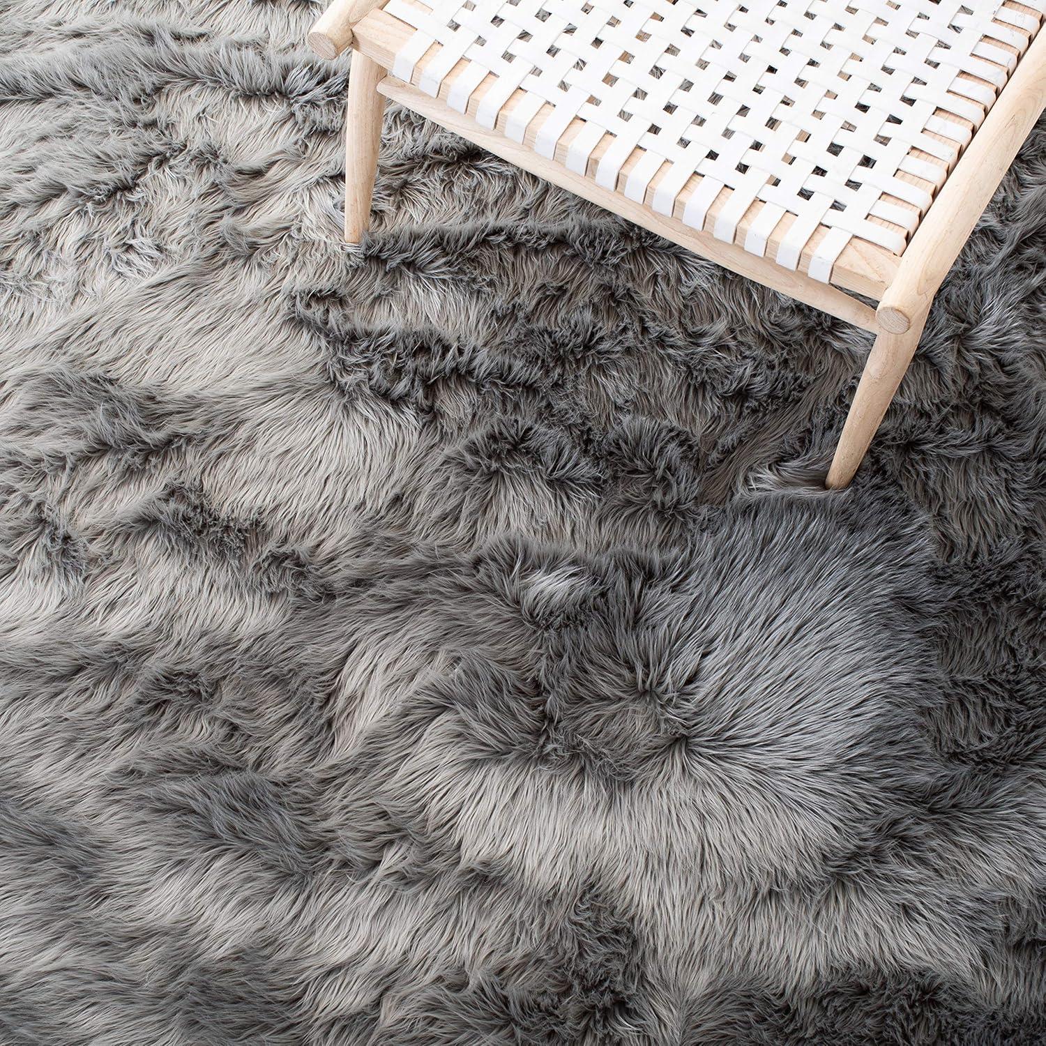 Gray Faux Sheepskin 6' x 9' Rectangular Area Rug