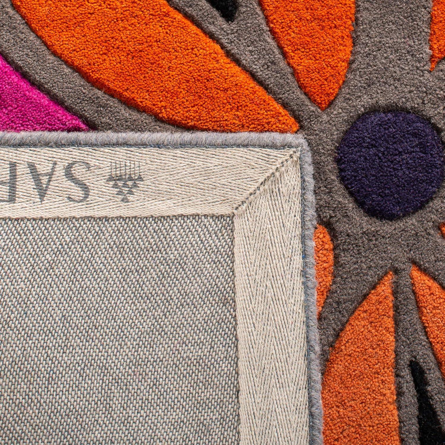 SAFAVIEH Soho Claire Floral Wool Area Rug, Ivory/Multi, 7'6" x 9'6"