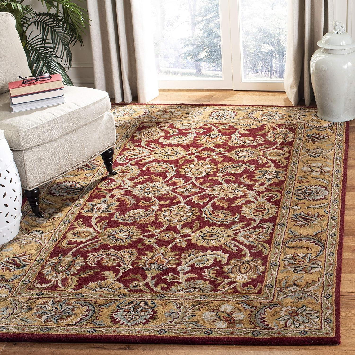 SAFAVIEH Classic Gloria Traditional Wool Area Rug, Red/Gold, 4' x 6'