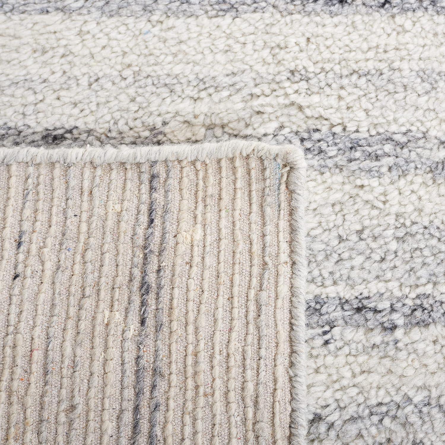 Casablanca CSB792 Hand Woven Indoor Accent Rug - Grey/Ivory - 4'x6' - Safavieh