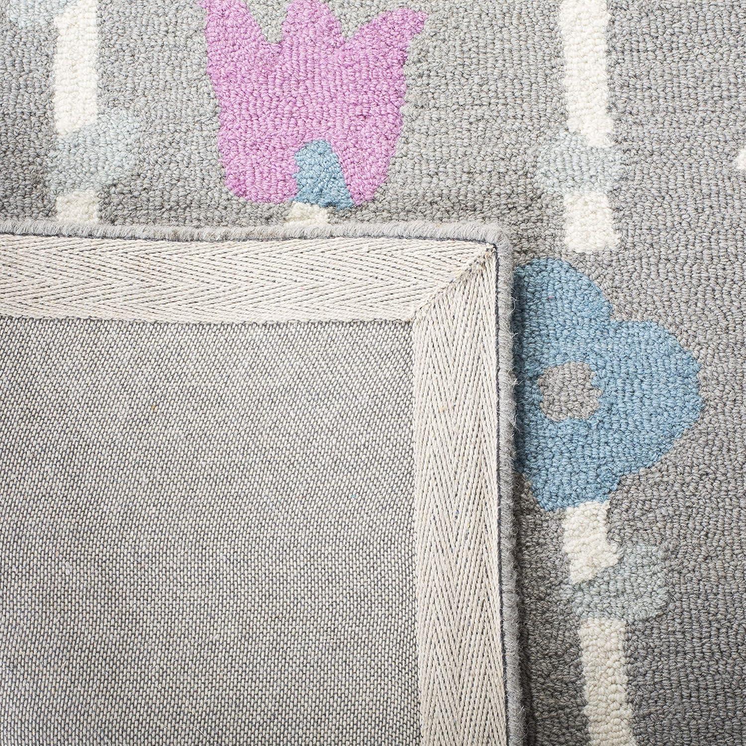 Safavieh Kids SFK918 Hand Tufted Area Rug - Grey/Pink - 3'x5' - Safavieh.