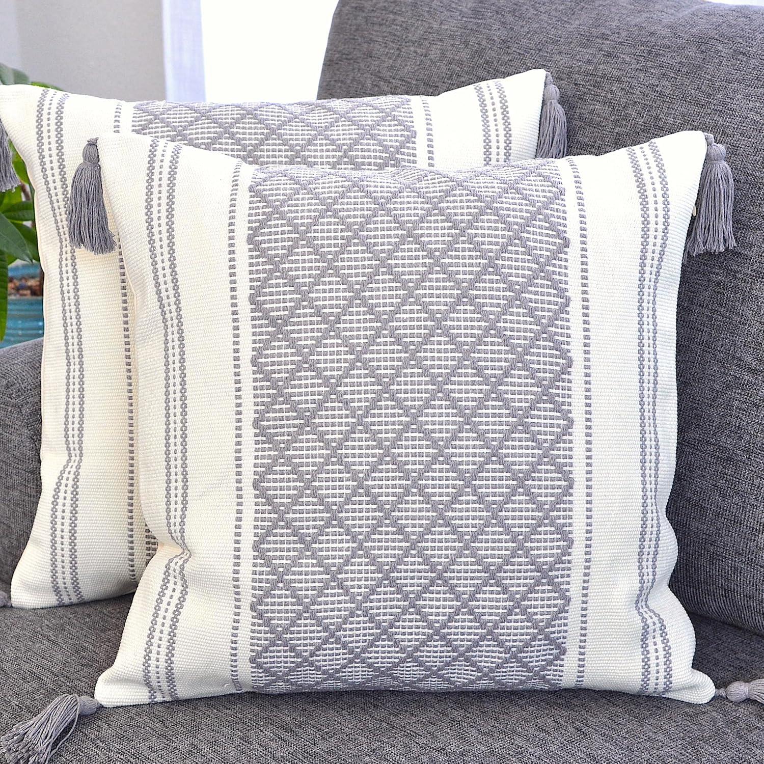 Dakota Fields Dorothene Outdoor Indoor  Pillow Covers Geometric Checkered Pattern, Plaid Woven Cushion Covers Pillow Cases (Set of 2)
