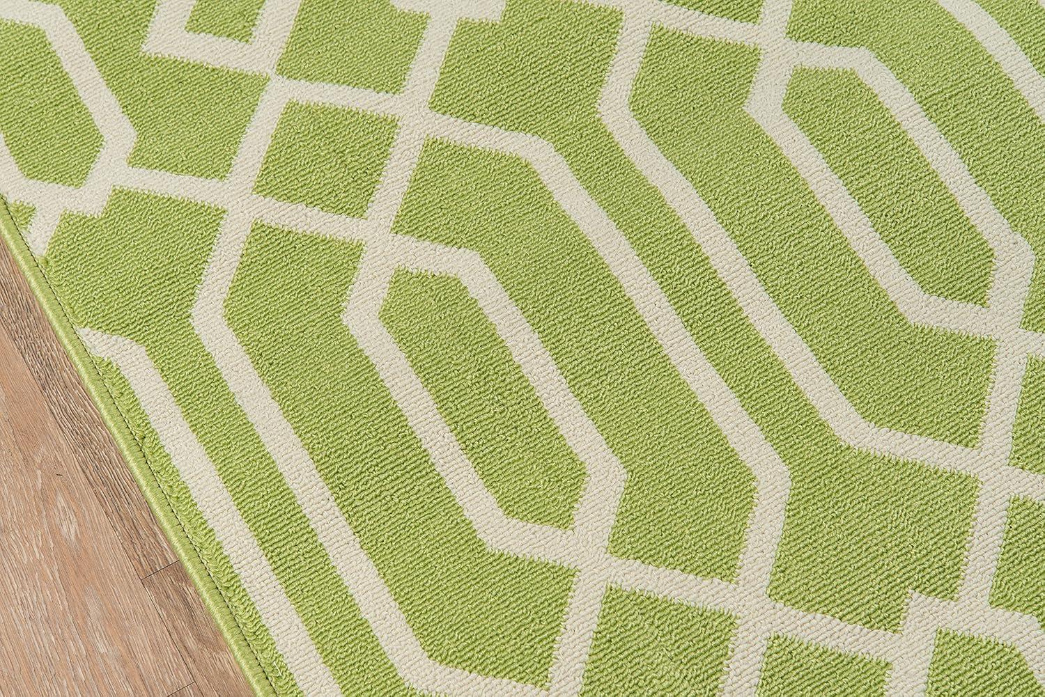 Momeni Baja 3'11" X 5'7" Transitional Rug in Green