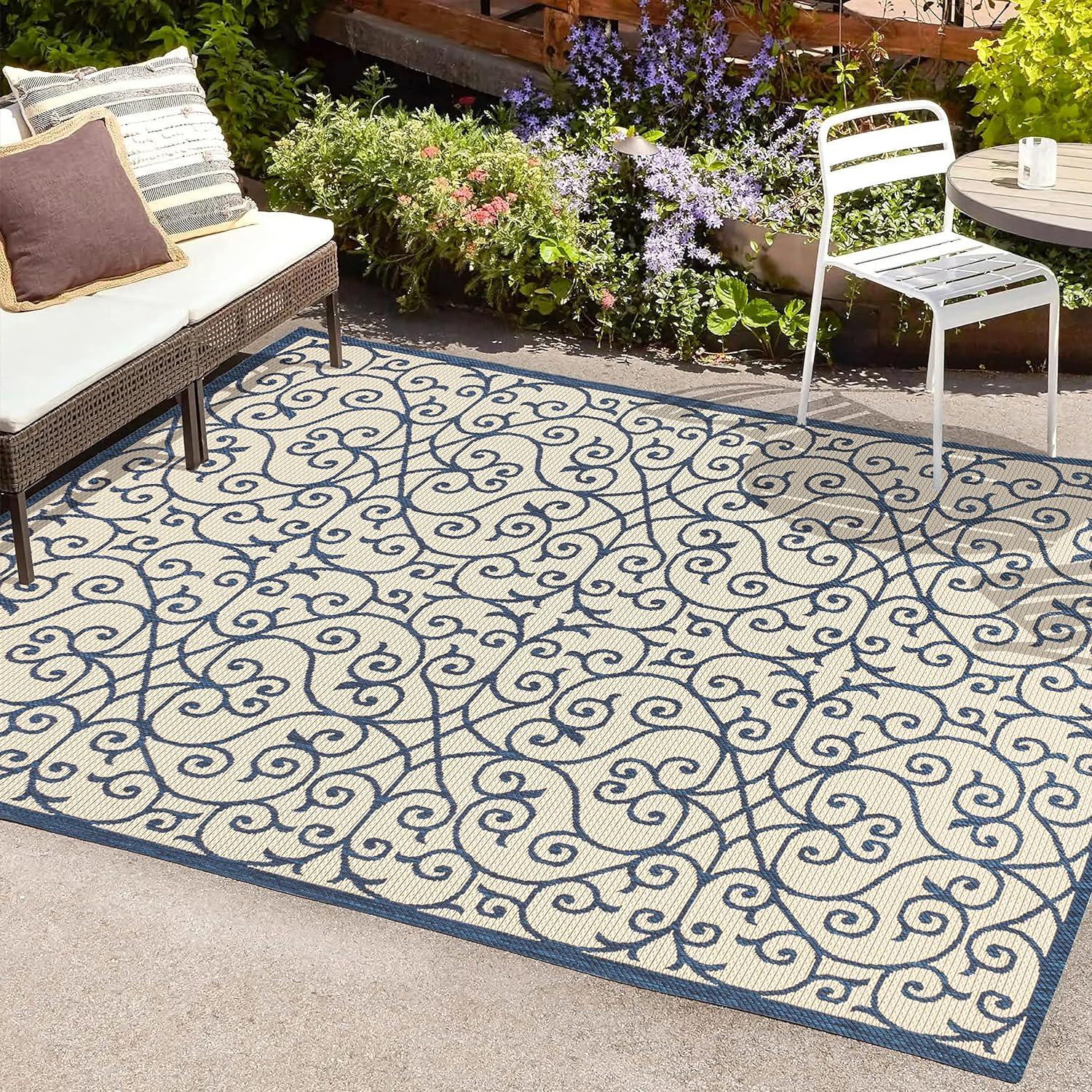 Madrid Navy and Beige Filigree 4' x 6' Synthetic Area Rug