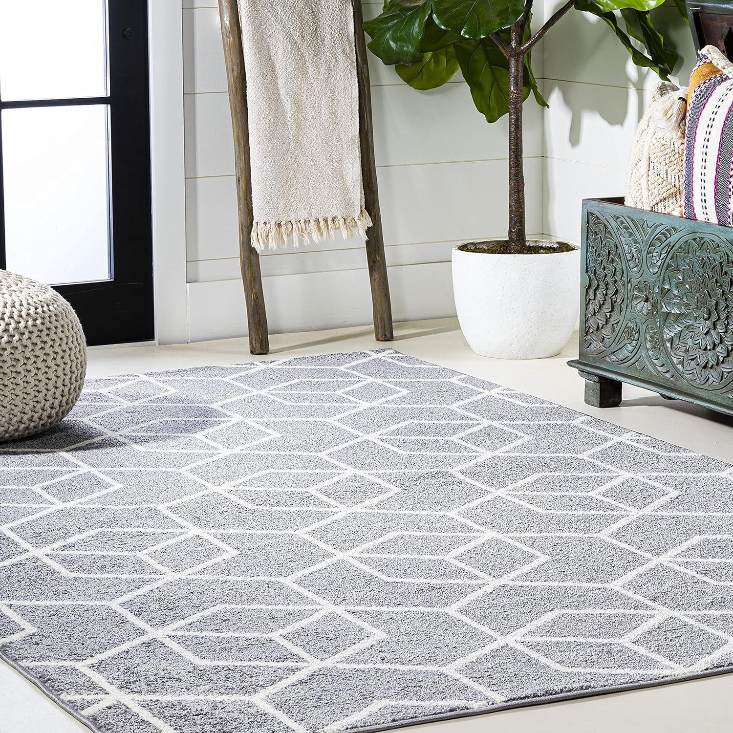 4'x6' Tumbling Blocks Modern Geometric Area Rug, Gray/White - JONATHAN Y