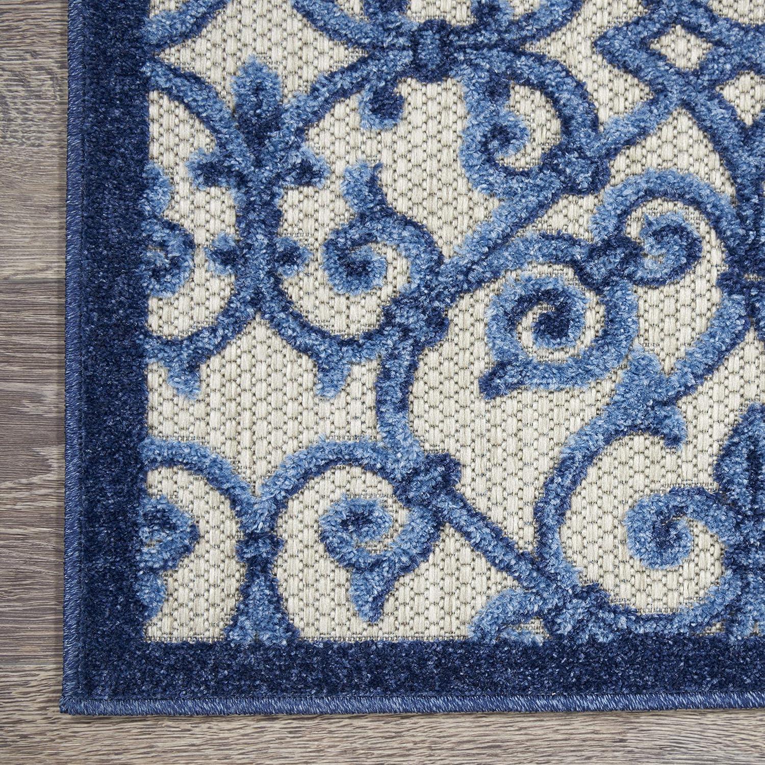 Lark Manor™ Rectangle Isalia 3'6" x 5'6" Area Rug in Blue/Gray