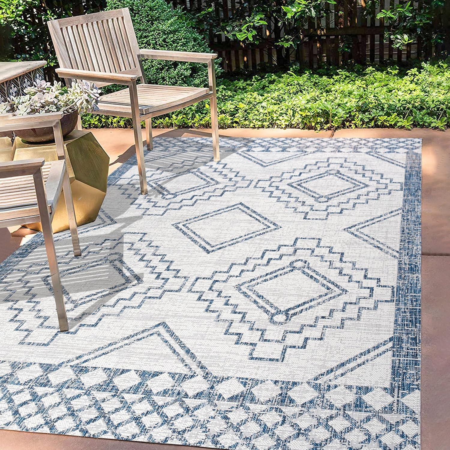 3'x5' Marokko Diamond  Medallion Indoor/Outdoor Area Rug, Ivory/Blue - JONATHAN Y