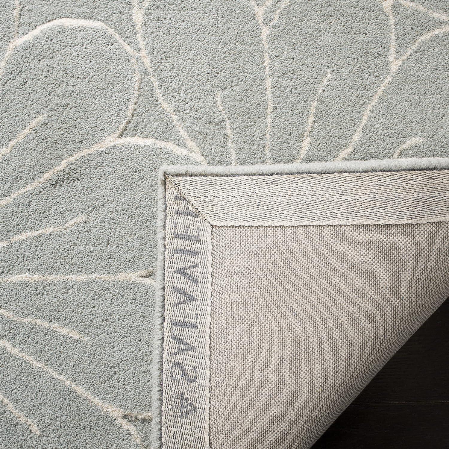 Soho SOH768 Hand Tufted Accent Rug - Blue/Ivory - 3'6"x5'6" - Safavieh.