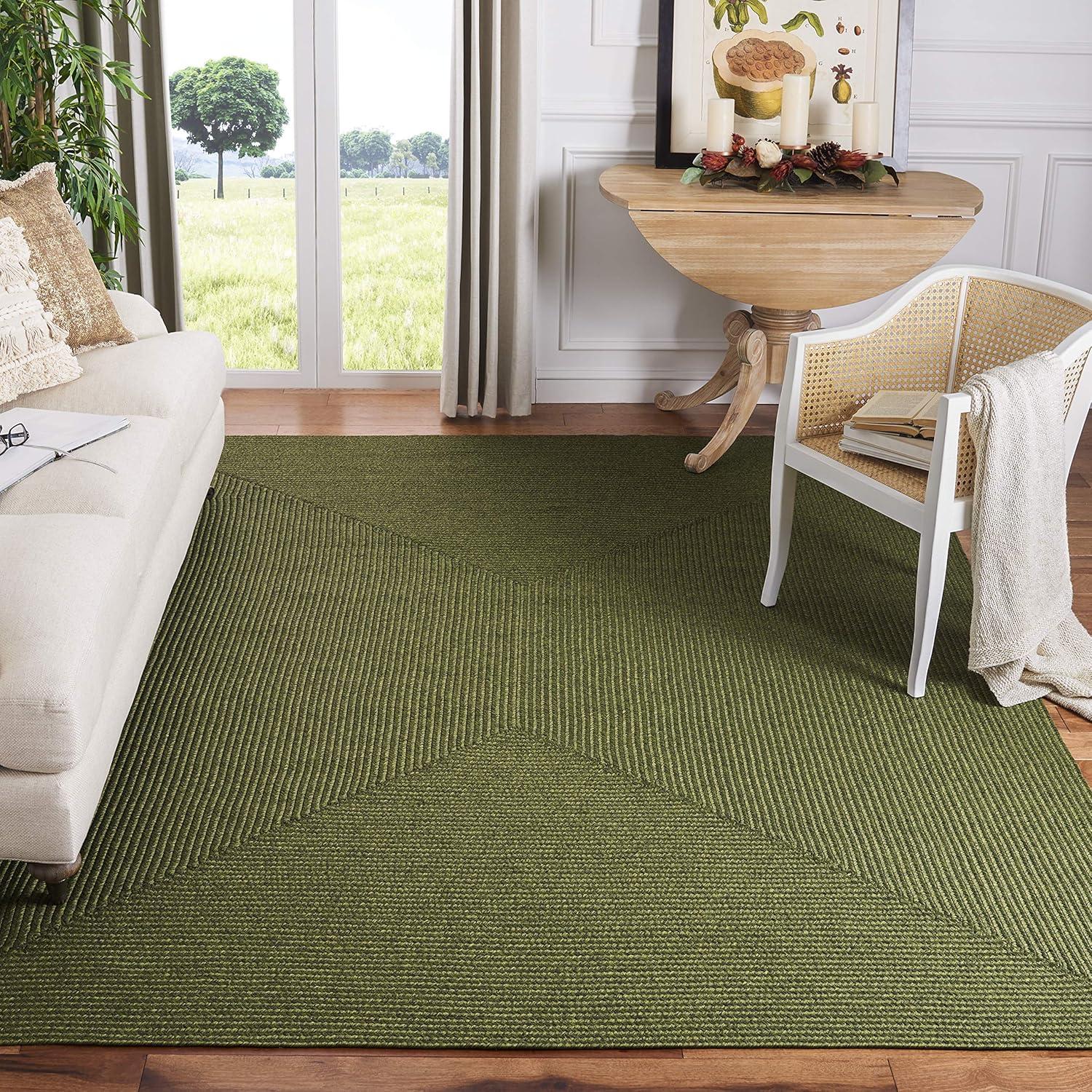 Handwoven Green Braided 4' x 4' Square Synthetic Area Rug