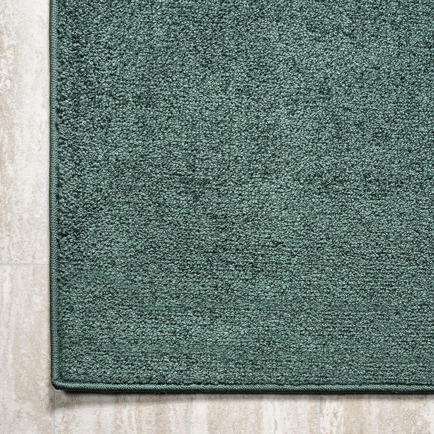 Haze Solid Low-Pile Emerald 10 ft. x 14 ft. Area rug -JONATHAN Y