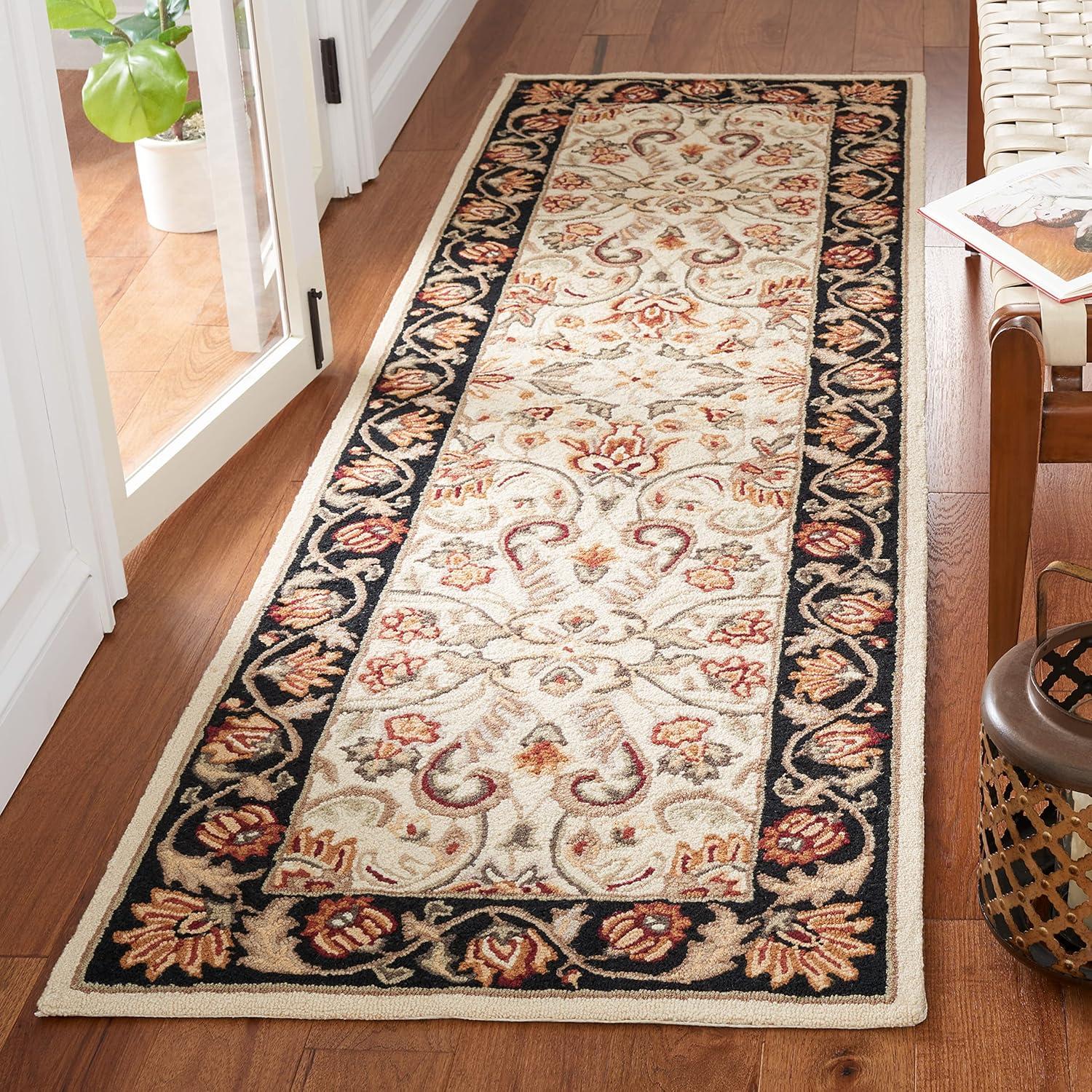 Easy Care EZC101 Hand Hooked Runner Rug - Ivory/Black - 2'6"x10' - Safavieh.