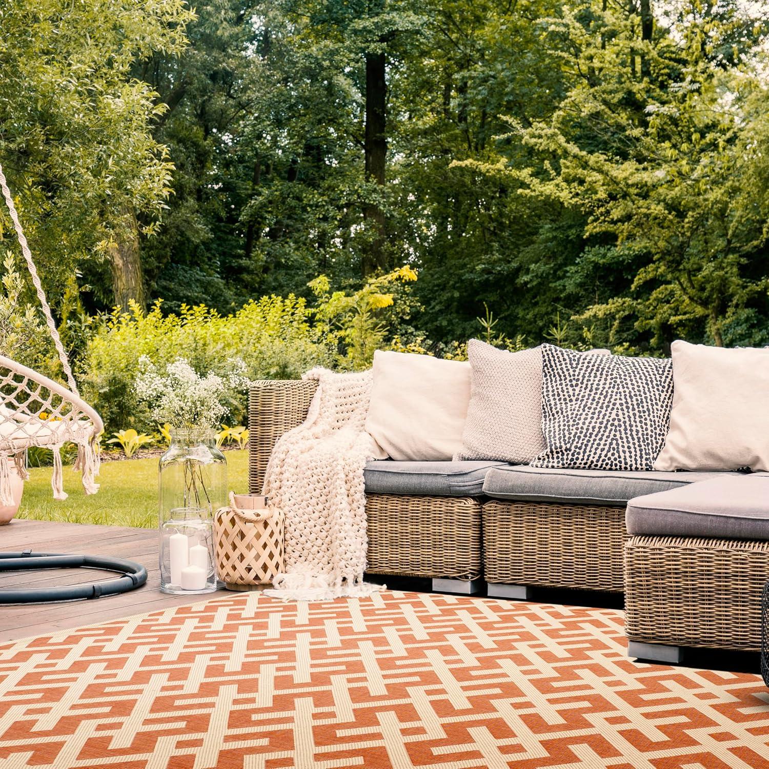 Courtyard CY6915 Power Loomed Indoor and Outdoor Area Rug - Terracotta/Bone - 4'x4' - Safavieh