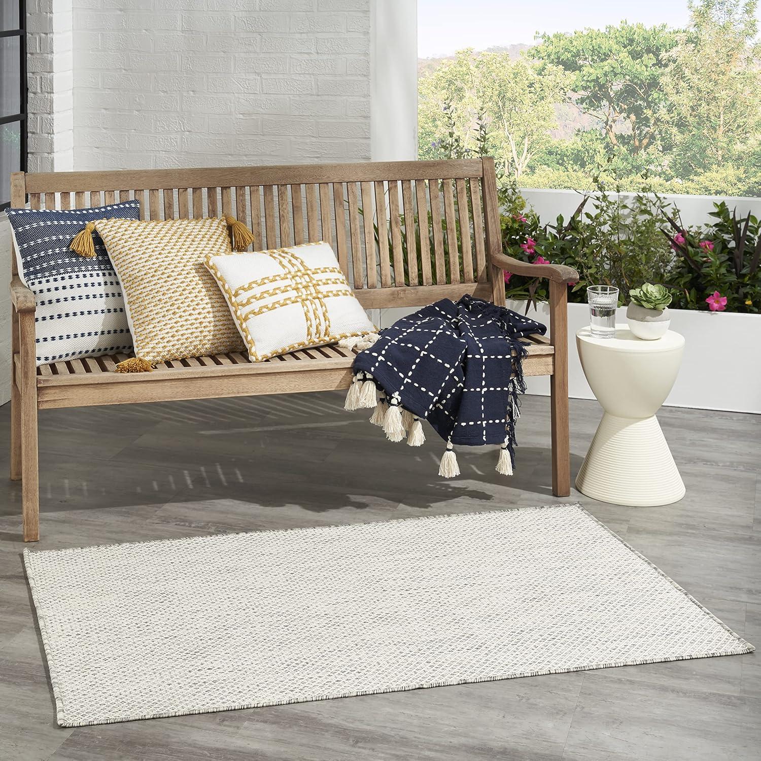 Nourison Courtyard Modern Easy Care Outdoor Rug