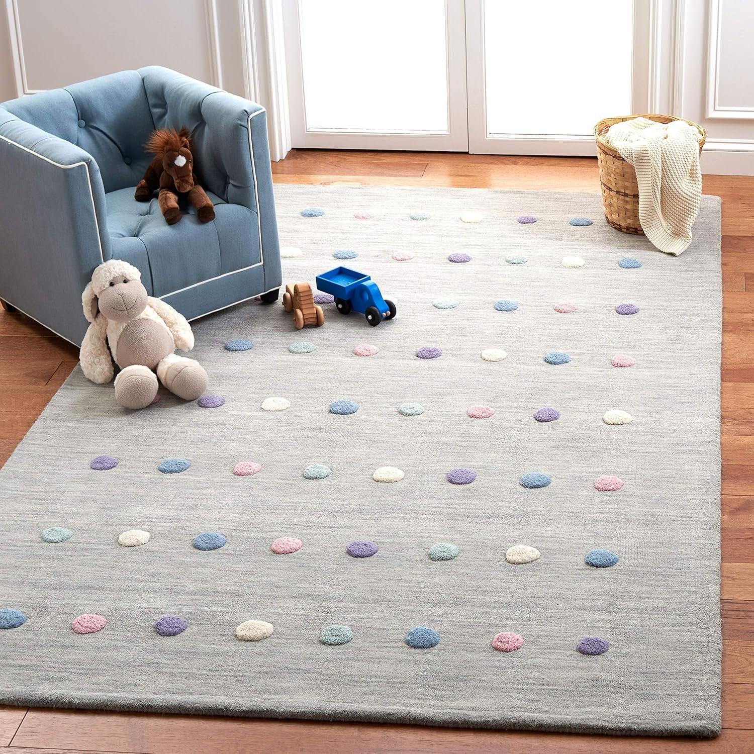 Safavieh Kids SFK803 Hand Loomed Area Rug  - Safavieh