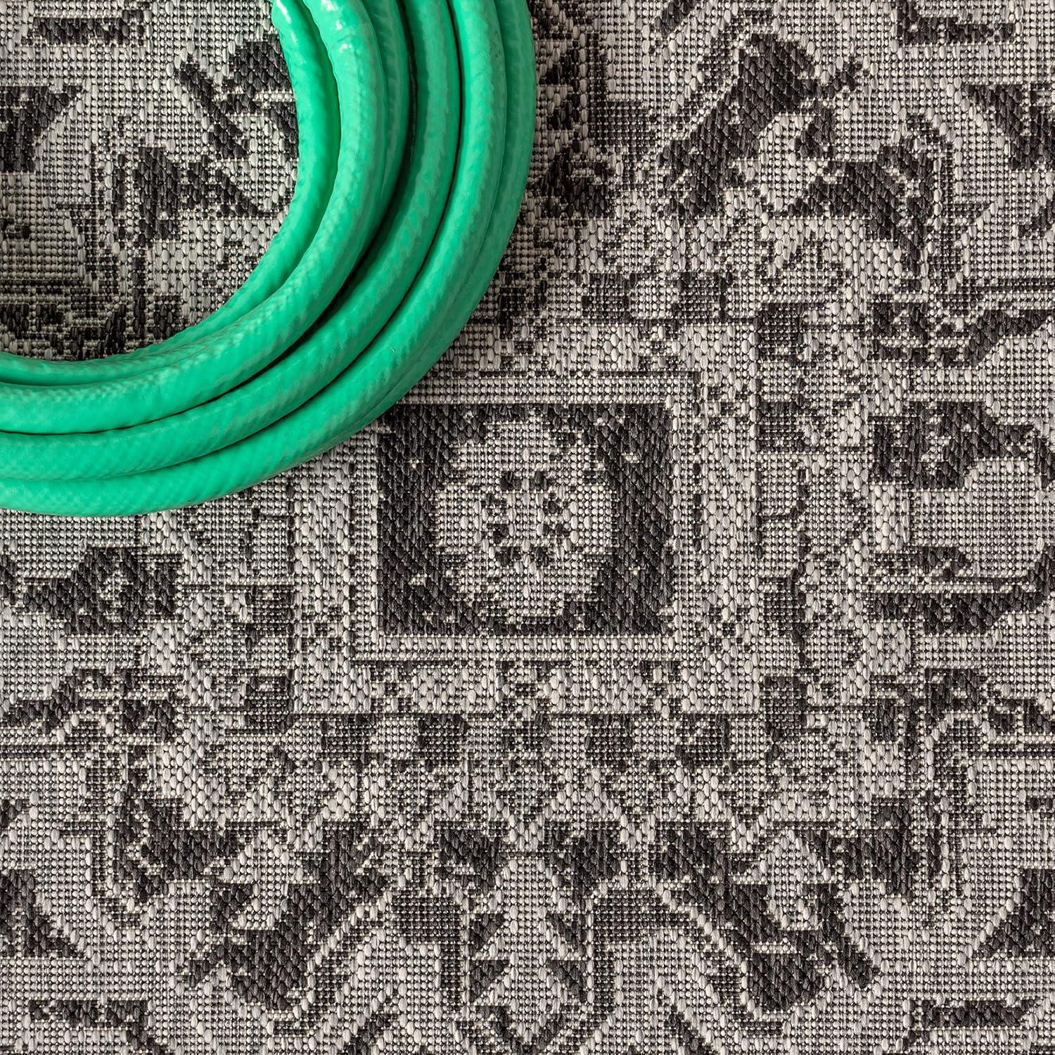 Estrella Bohemian Inspired Medallion Textured Weave Indoor/Outdoor Area Rug - JONATHAN Y