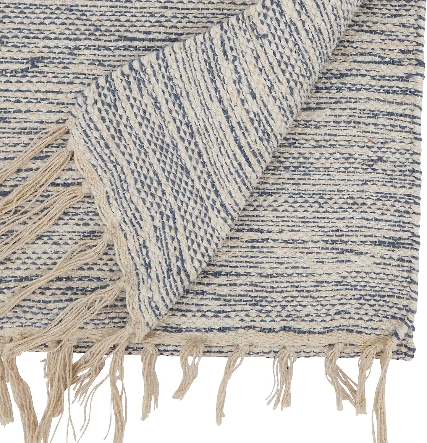 Saro Lifestyle Boho Handloom Table Runner with Tassel Accents, 16"x72", Blue