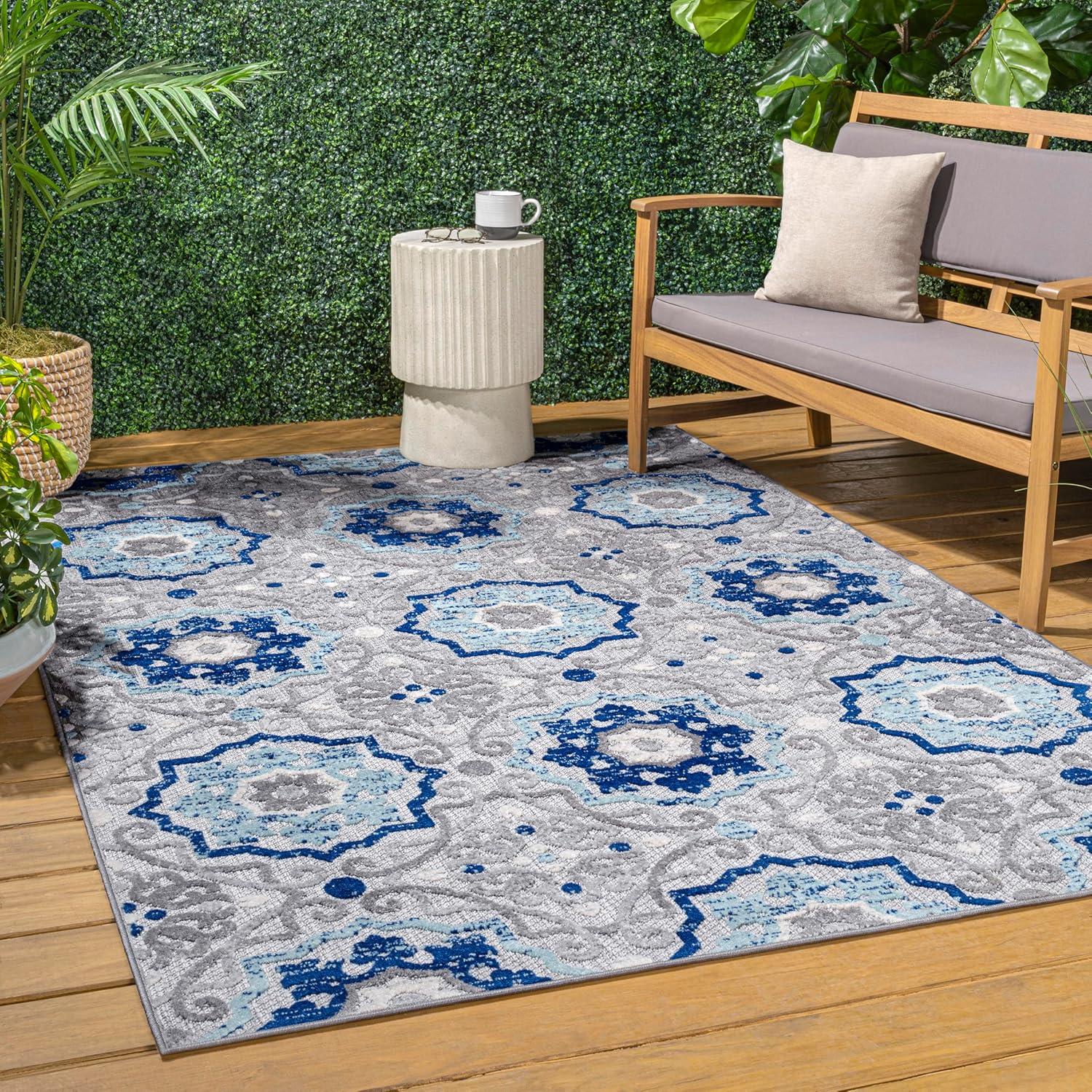 5'x8' Mediterranean Medallion Indoor/Outdoor Area Rug, Blue/Gray - JONATHAN Y