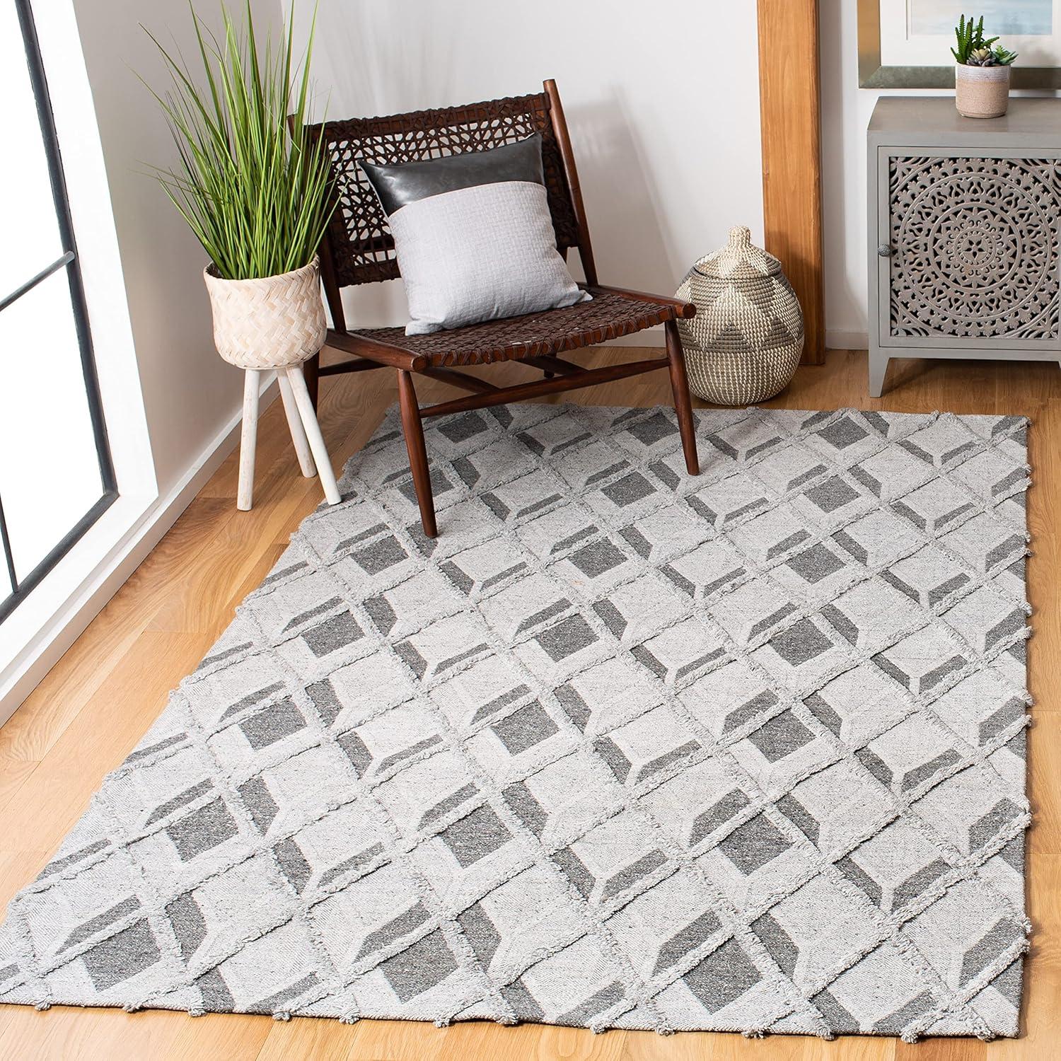 Off-White Geometric Flat Woven Wool 4' x 6' Rug