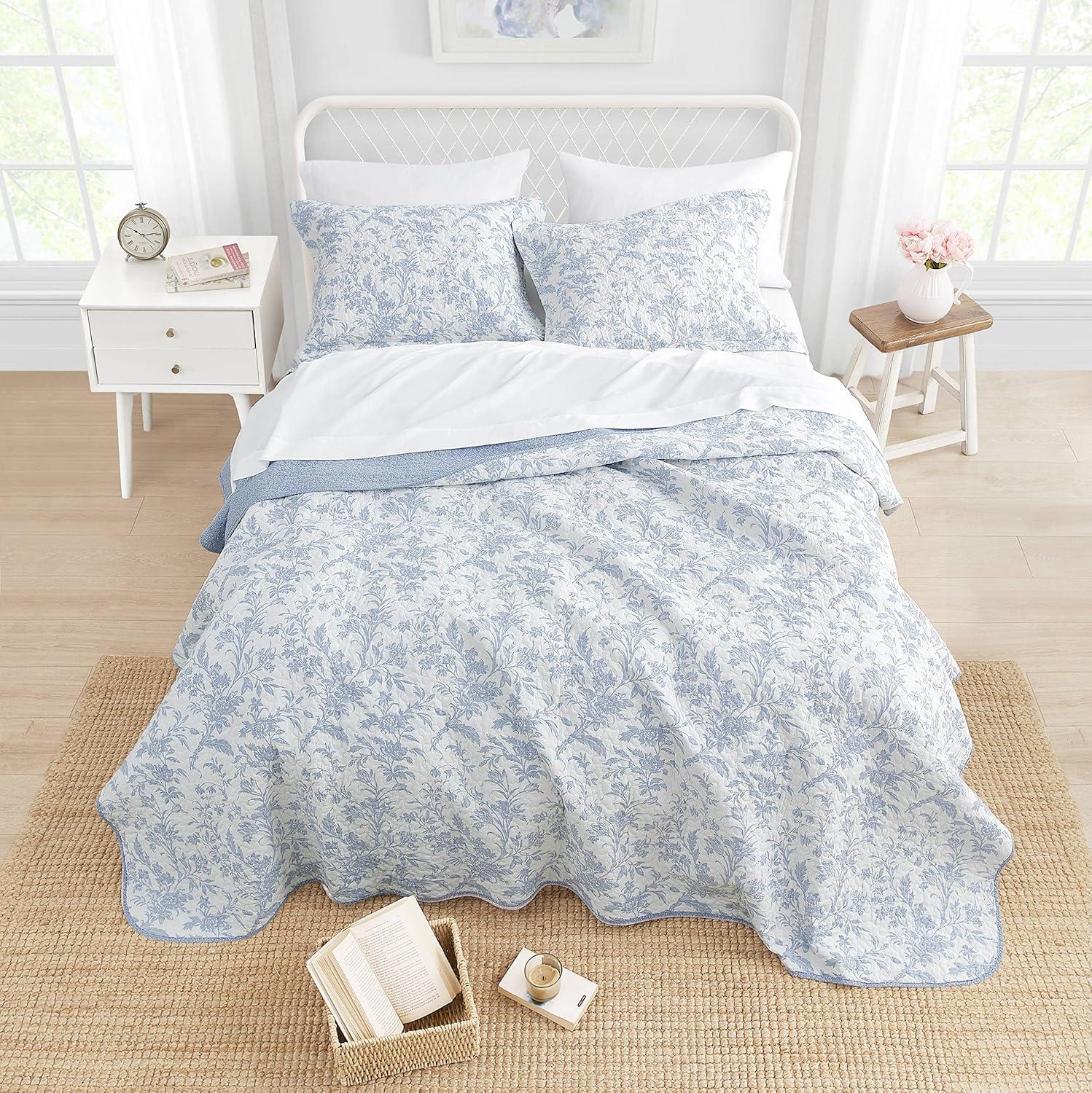 Amberley Blue Reversible Cotton Full Quilt Set