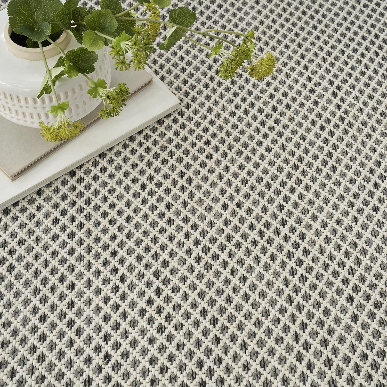 Nourison Courtyard 9' x 12' Ivory Charcoal All-over design Indoor/Outdoor Rug