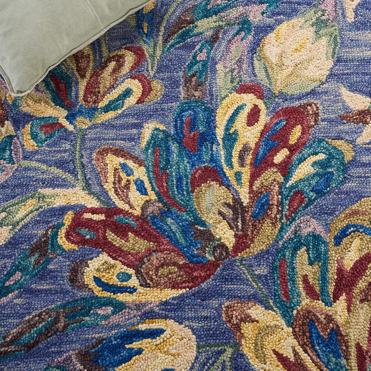 SAFAVIEH Blossom Tobias Floral Area Rug, Blue/Violet, 5' x 8'