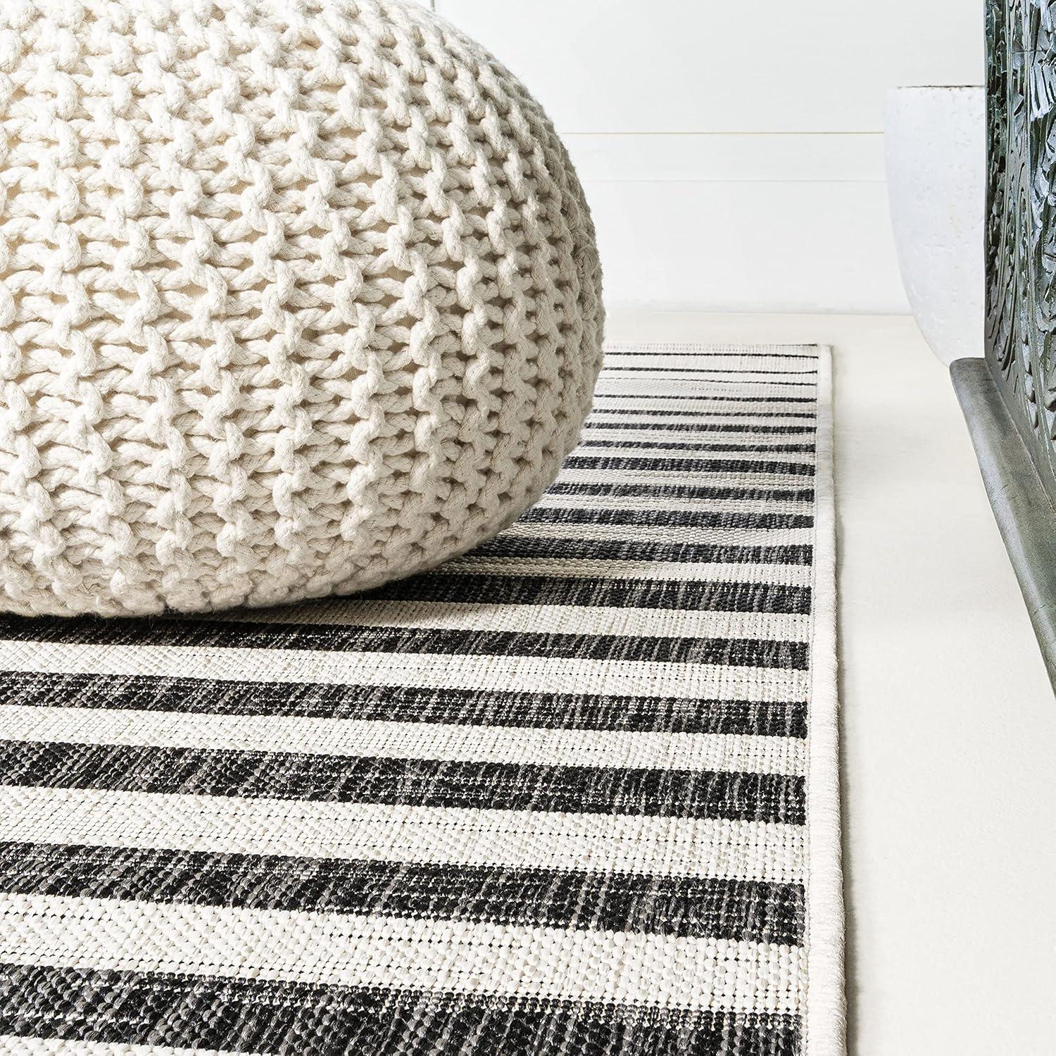 Sukie Modern Offset Stripe Indoor/Outdoor Area Rug - JONATHAN Y