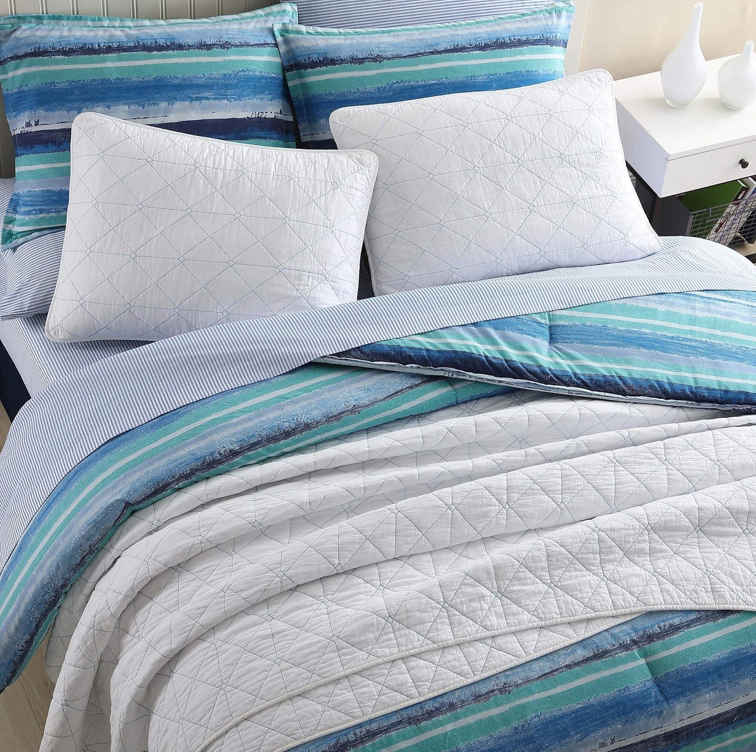 Aqua Alex Comforter Set - Poppy & Fritz®