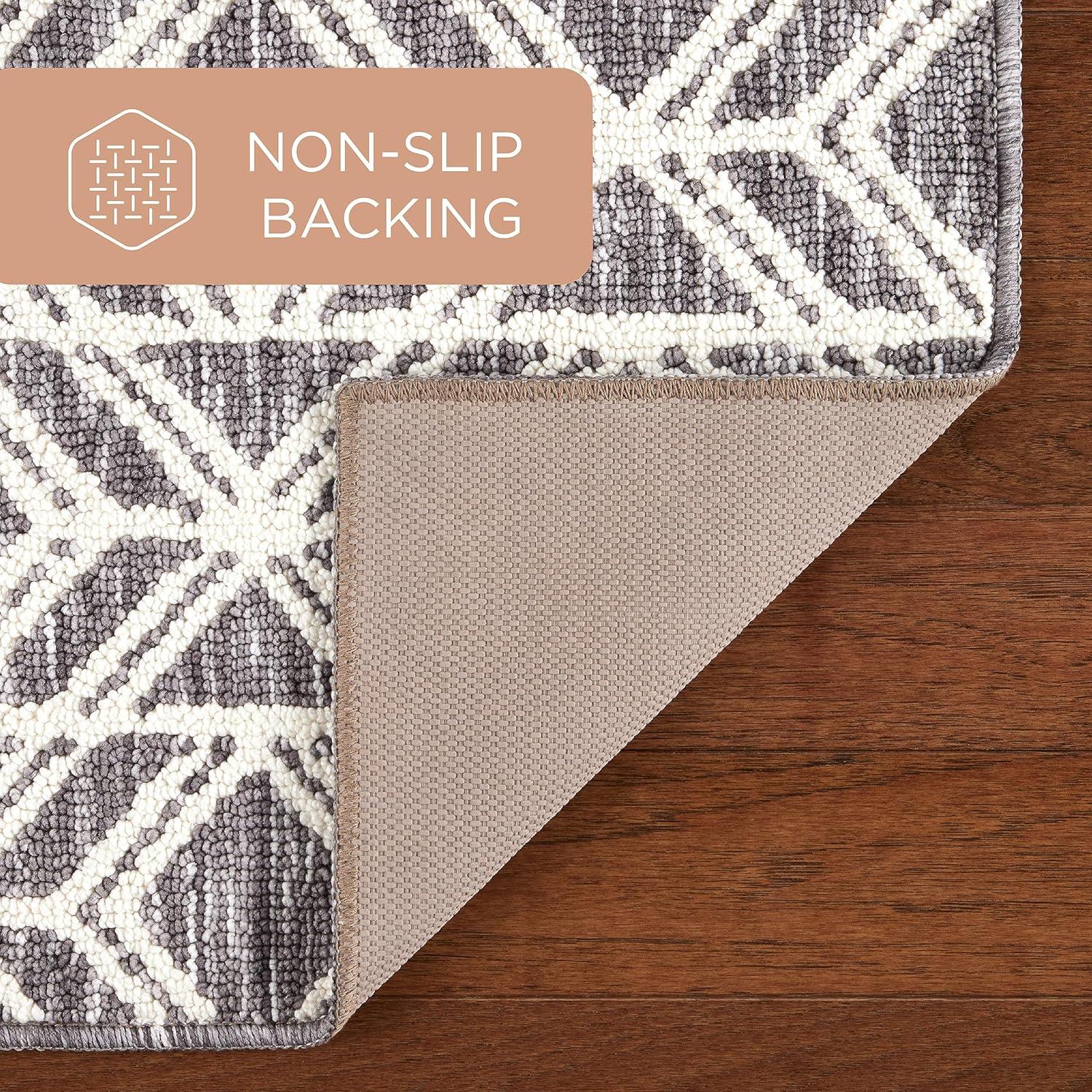 Town & Country Living TOWN & COUNTRY EVERYDAY Walker Modern Diamond Everwash Non-Slip Backing Kitchen Mat