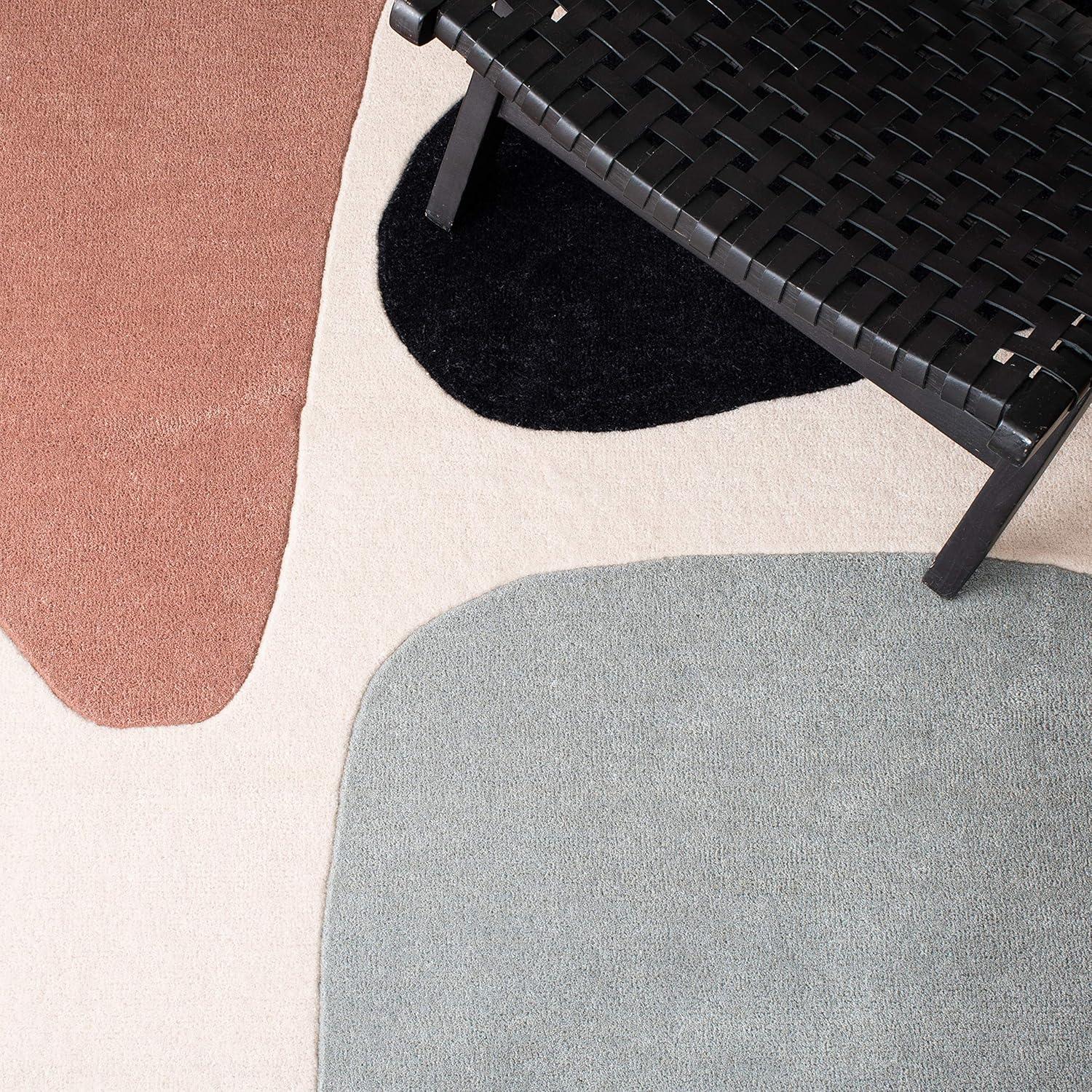 Fifth Avenue FTV119 Hand Tufted Area Rug - Beige/Black - 8'x10' - Safavieh.
