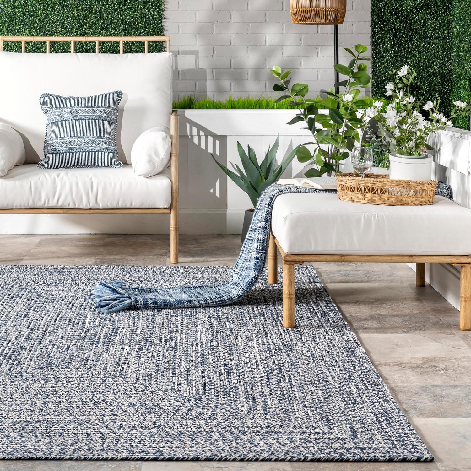 nuLOOM Wynn Braided Indoor/Outdoor Navy 3' x 5' Casual Area Rug