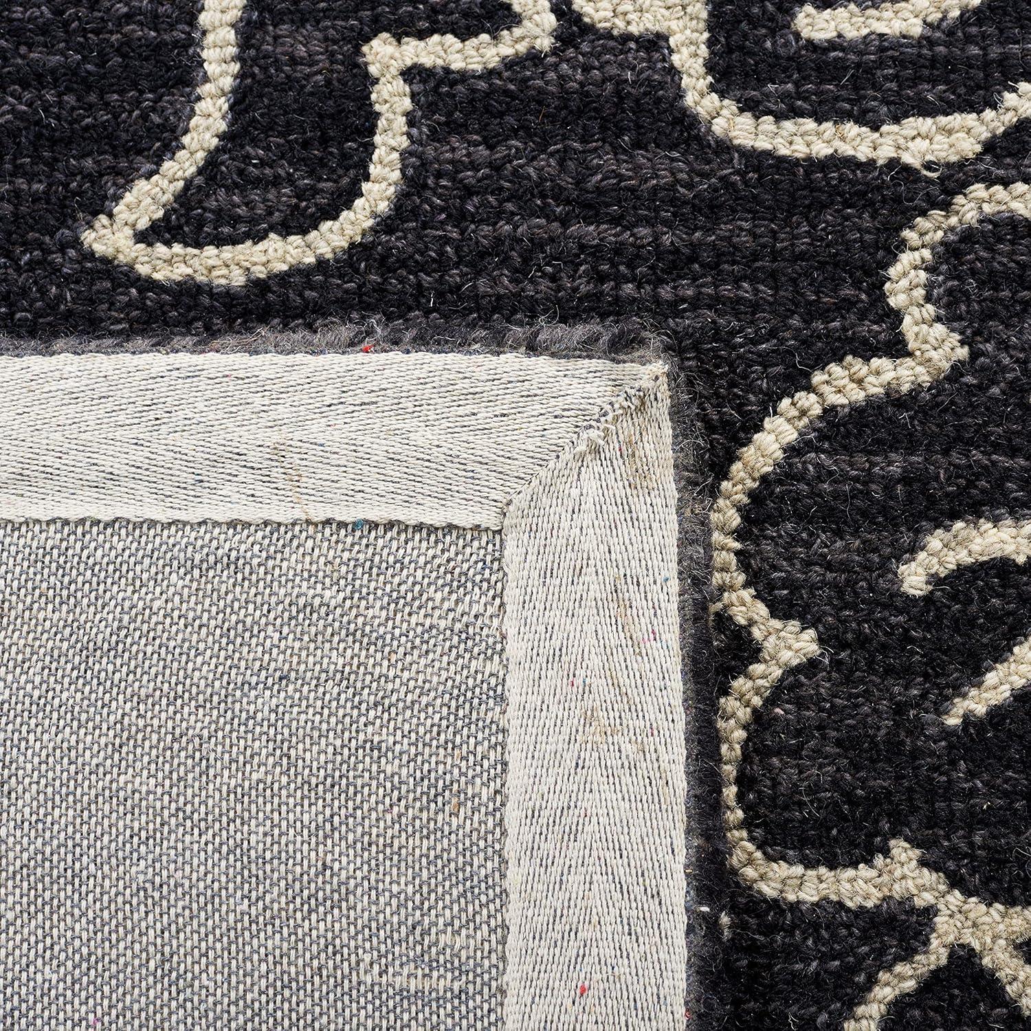 SAFAVIEH Jardin Clara Floral Wool Area Rug, Navy/Ivory, 3' x 5'