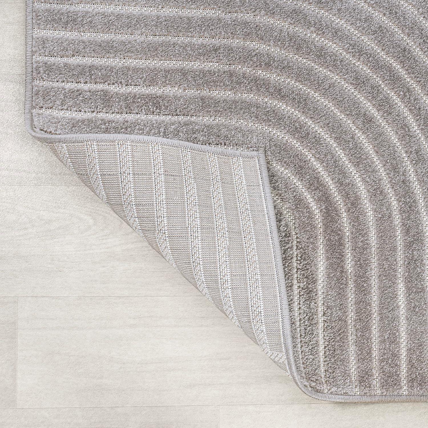 JONATHAN Y Skagen High-Low Minimalist Curve Geometric Gray/Ivory 5 ft. x 8 ft. Indoor/Outdoor Area Rug